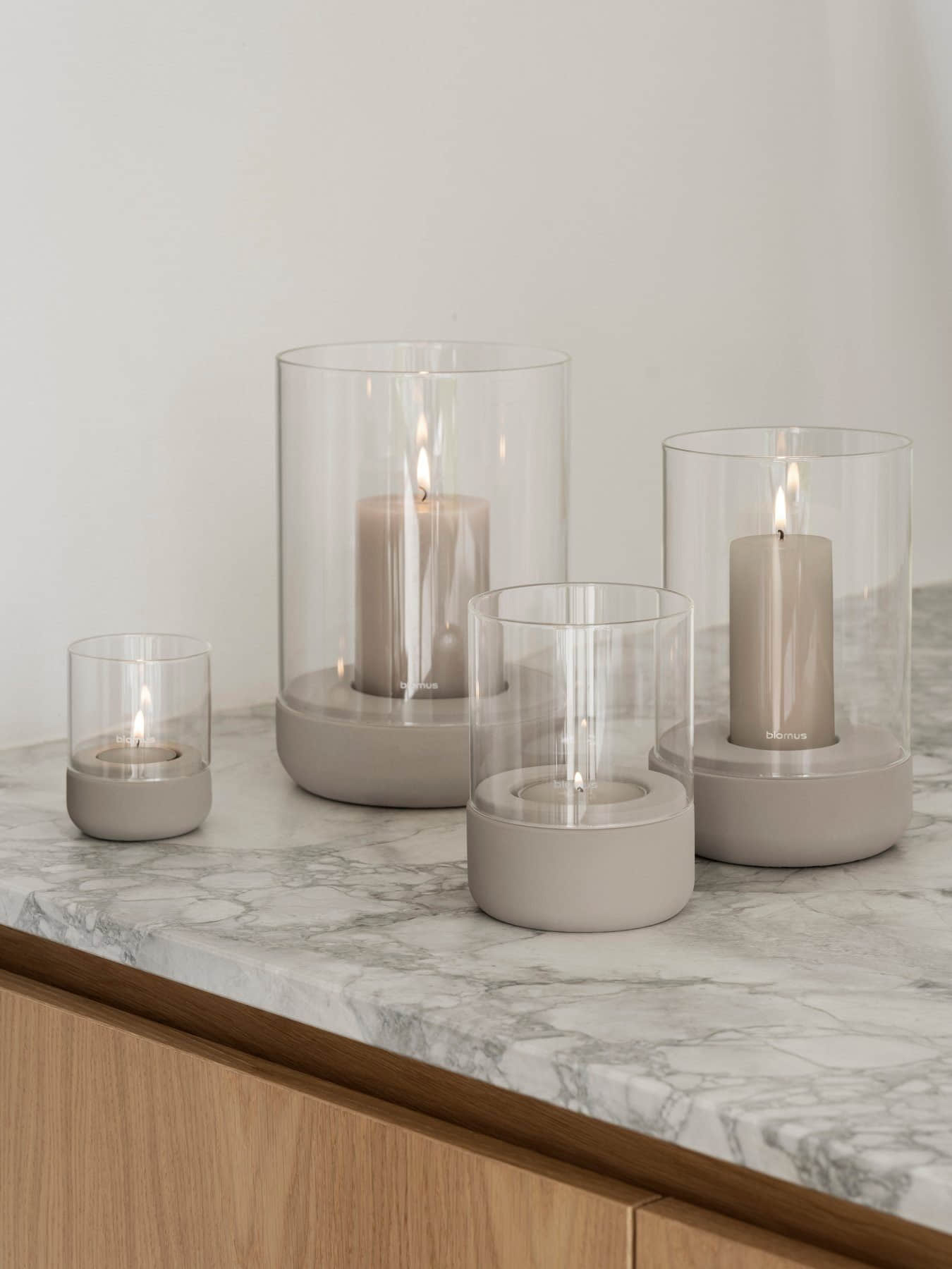 Blomus CALMA Designer-Windlicht | Beton-Kerzenhalter mit Glaszylinder | Handgefertigt in Steel Gray/Smoke | Größe S (14cm) | Inkl. CE-Zertifizierung & 3 Jahre Garantie Fungi blomus Dekoration