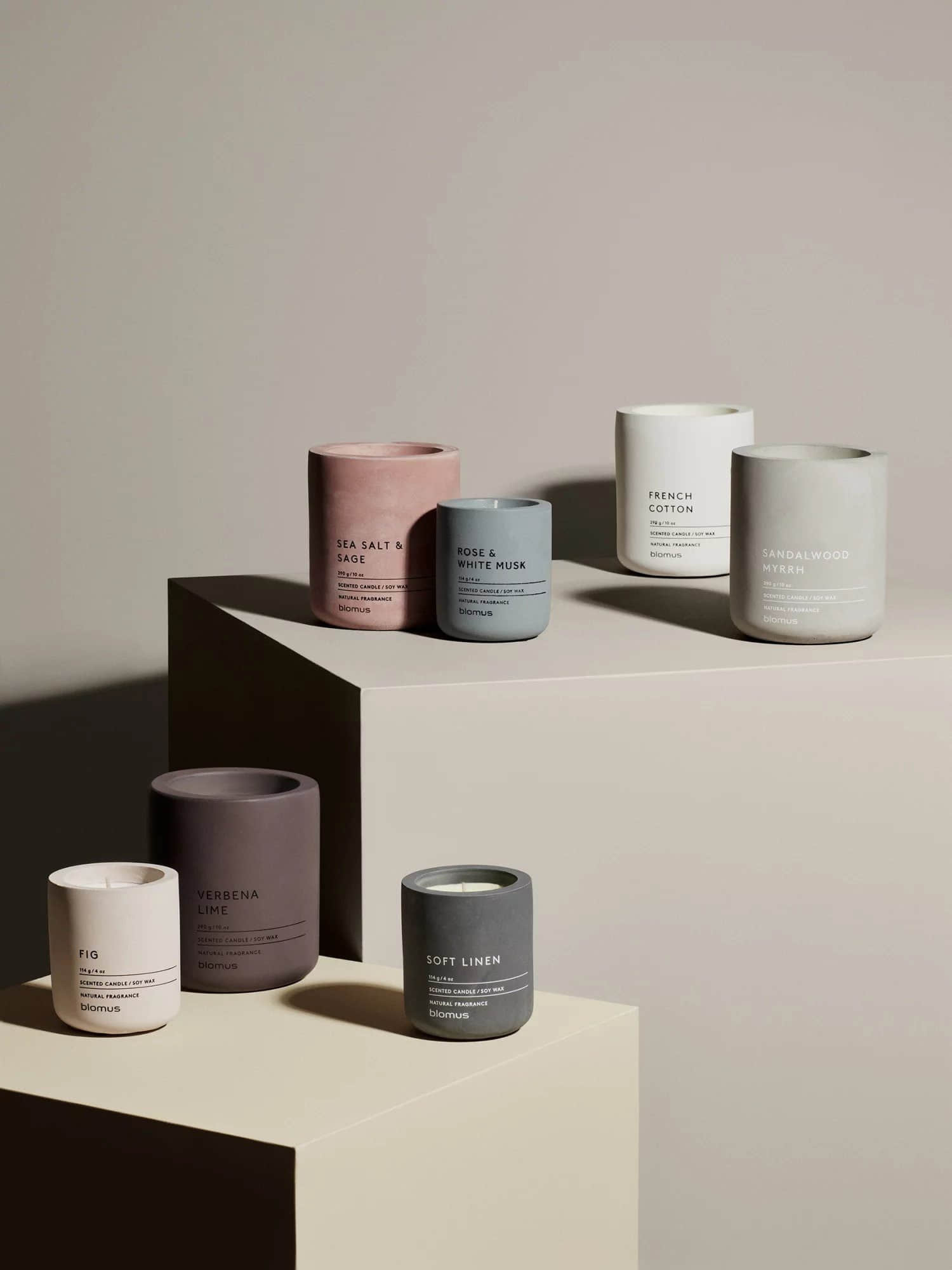 Blomus FRAGA Concrete Scented Candle - Natural Soy Wax, 8cm/9cm/13cm - Long Burn Time, Phthalate-Free - Soft Linen/Sandalwood Myrrh Fragrance - Premium Home Fragrance Solution Lily White Dekoration blomus