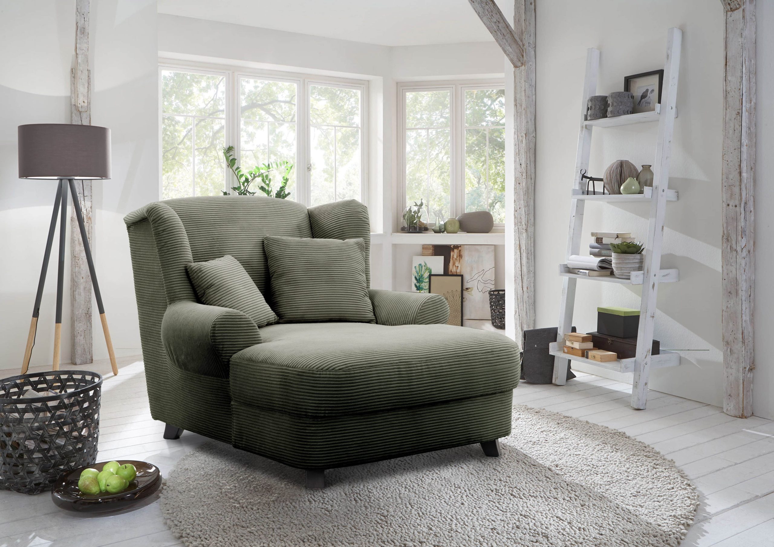 Home affaire Home affaire XXL-Sessel »Oase« mit Wellenunterfederung & 2 Zierkissen – Landhausdesign Massivholz Sitzmöbel olive Sessel