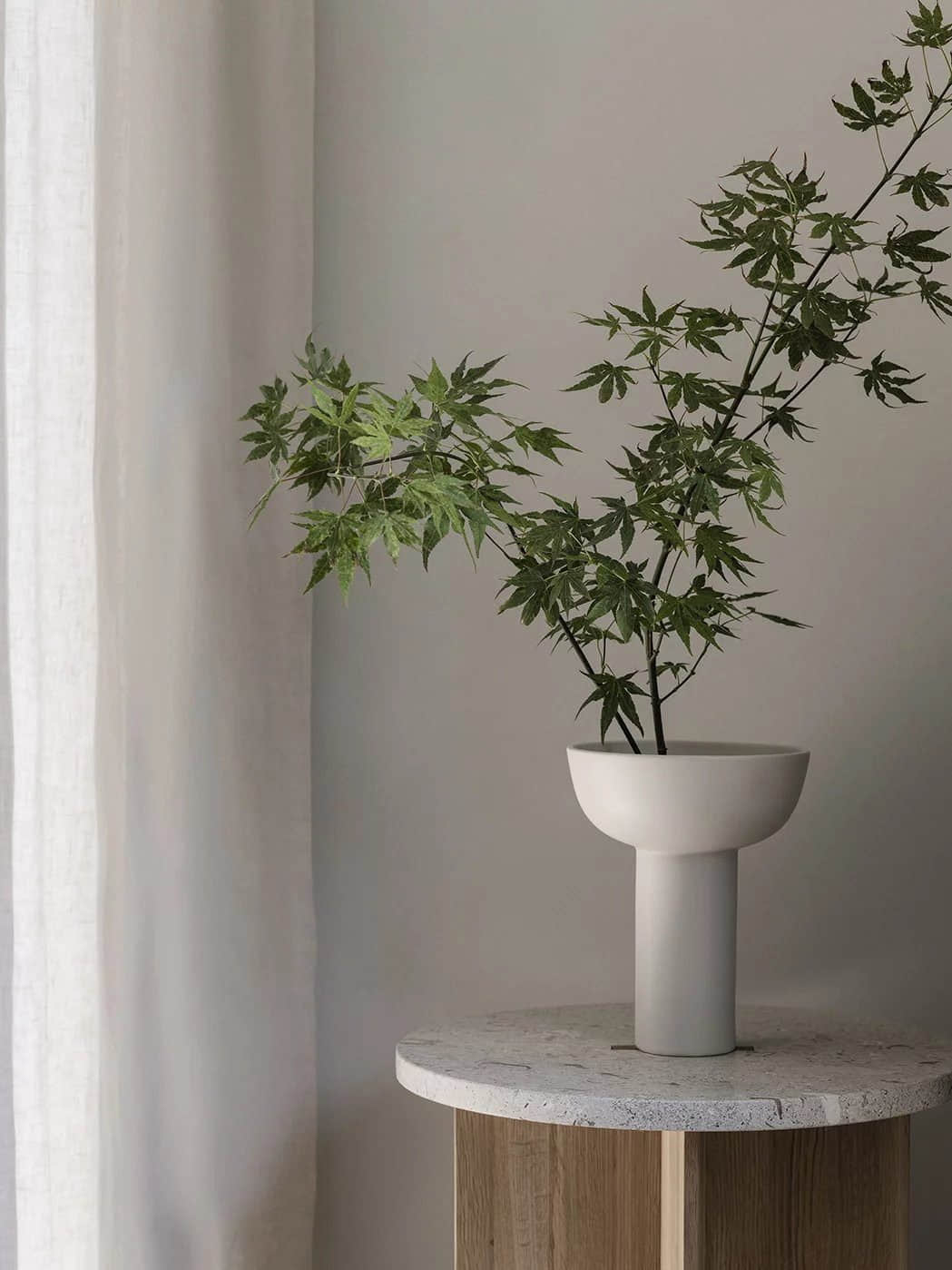 Dekoration blomus MIYABI Ikebana Vase Collection by Kazushige Miyake - Premium Stoneware Flower Vases in Multiple Colors & Sizes (Tall 21cm & Low 10cm) - Japanese Inspired Floral Arrangement Art Piece Nomad