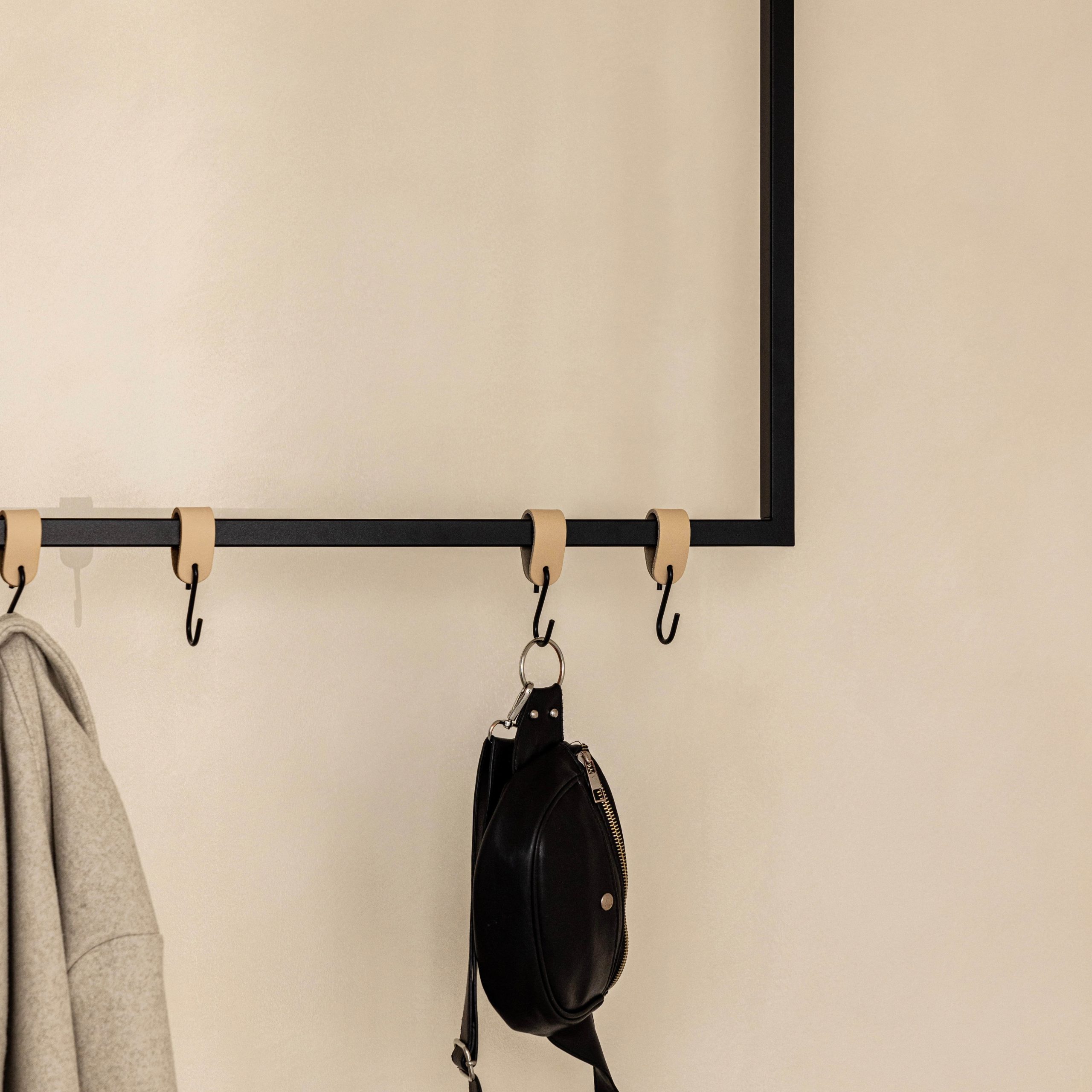 Metallbude RUBI Kleiderstange | Stabile Garderobenstange aus Metall (120cm, Schwarz) für Jacken & Kleidung | Minimalistisches Design Schwarz Garderobe & Flur Metallbude