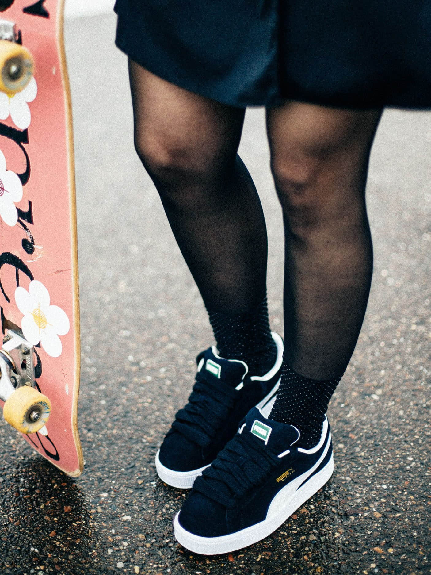 PUMA Suede XL Sneakers | Reinvented Streetwear Classic | Premium Suede & Enhanced Cushioning | Uni Comfort & Style Black / Wh Sneaker PUMA