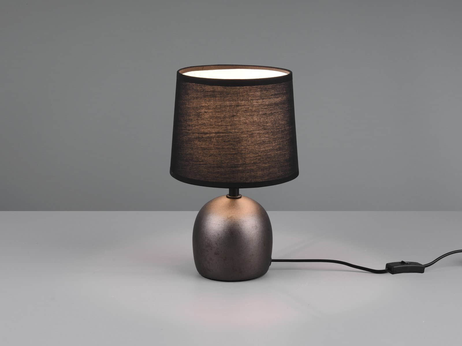 Lampen Reality Leuchten Reality Leuchten LED Nachttischlampe - Skandinavischer Landhausstil mit wechselbarem Warmweiß-LED & beigem Stoff-Lampenschirm (26cm) - Elegante Tischleuchte für Schlafzimmer & Wohnbereich Silber ant
