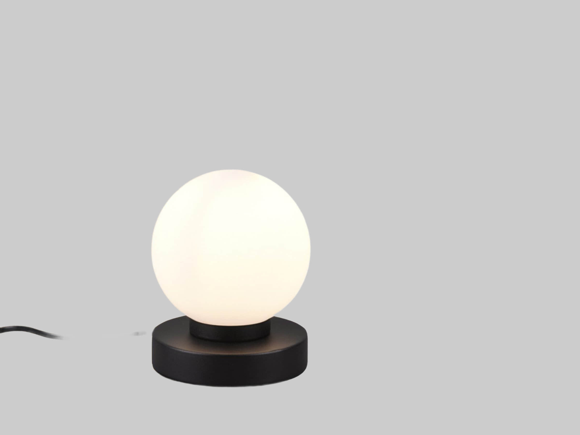 Reality Leuchten LED Nachttischlampe dimmbar - Elegante Bauhaus-Tischleuchte mit Touch-Funktion & weißer Glas-Kugel (Ø12cm), silberner Sockel, warmweißes Licht Schwarz We Lampen Reality Leuchten