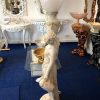 Schatzkiste1 Dekoration Schatzkiste1 Griechische Antik-Stehlampe | 170 cm Handbemalte Frauenfigur Barockstil | Kunstharz-Dekofigur mit E27-Fassung Creme+Gold
