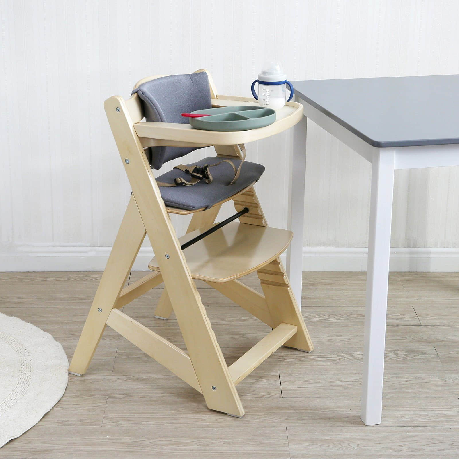 TIGGO Kinderzimmer TIGGO Treppenhochstuhl: Mitwachsender Baby- & Kinderhochstuhl aus Massivholz mit XL-Essplatte, Sicherheitsgurt & verstellbarer Höhe (Grau) - Ideal 6 Monate bis 10 Jahre Natur