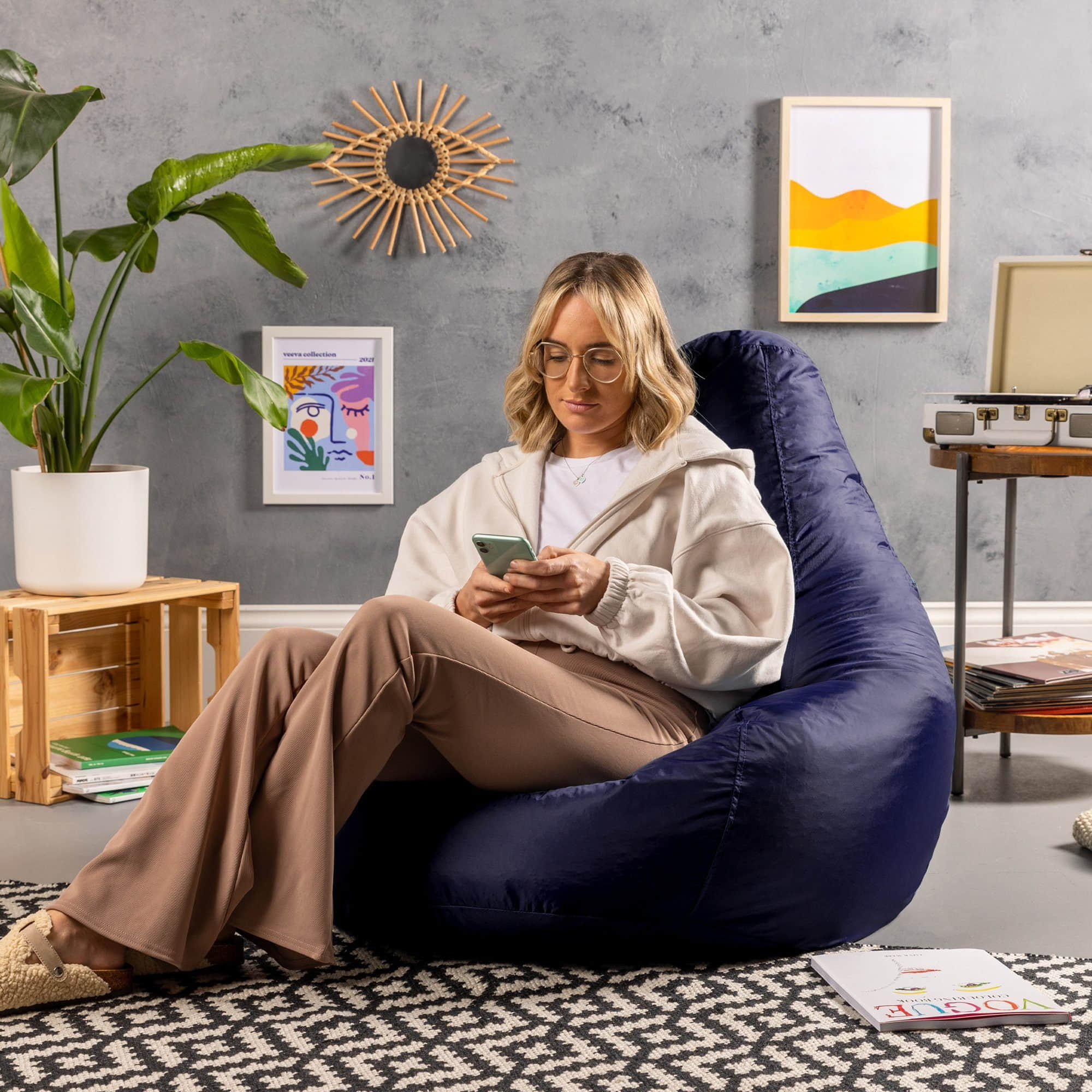 Veeva Veeva Recliner Gaming Sitzsack - Waterproof German-Made Bean Bag Chair with Ottoman for Adults & Kids navyblau Sessel