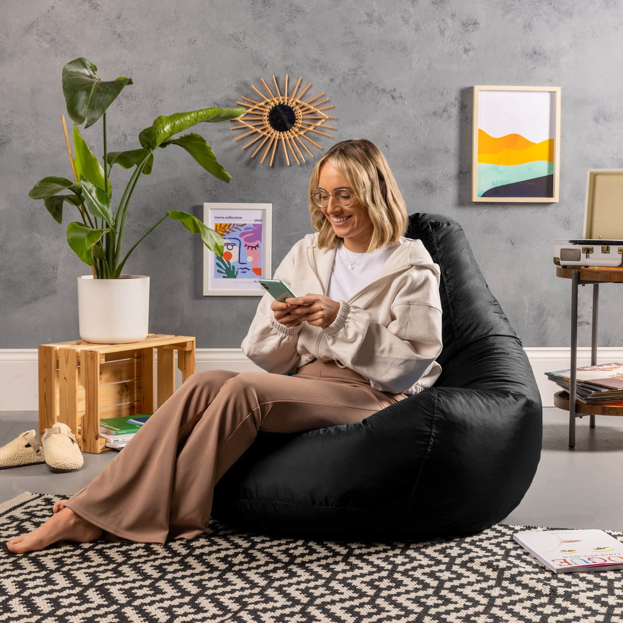 Sessel Veeva Veeva Recliner Gaming Sitzsack - Waterproof German-Made Bean Bag Chair with Ottoman for Adults & Kids schwarz