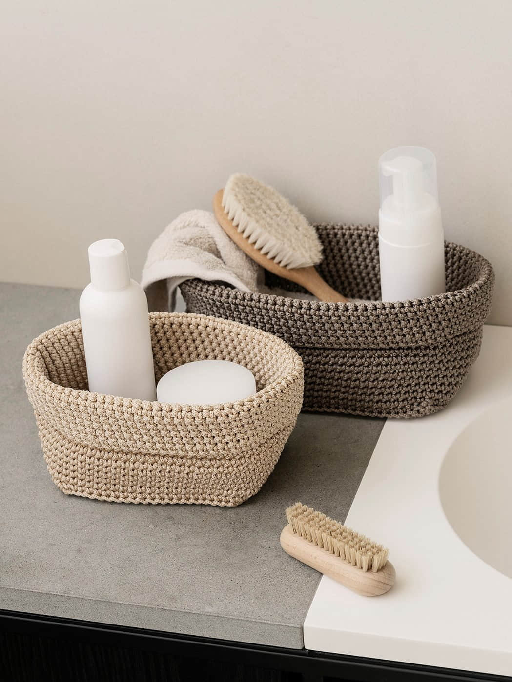 Aufbewahrung blomus blomus TELA Crochet Storage Basket - Premium Synthetic Fiber Organizer for Home Decor (Multiple Sizes & Colors Available) Black