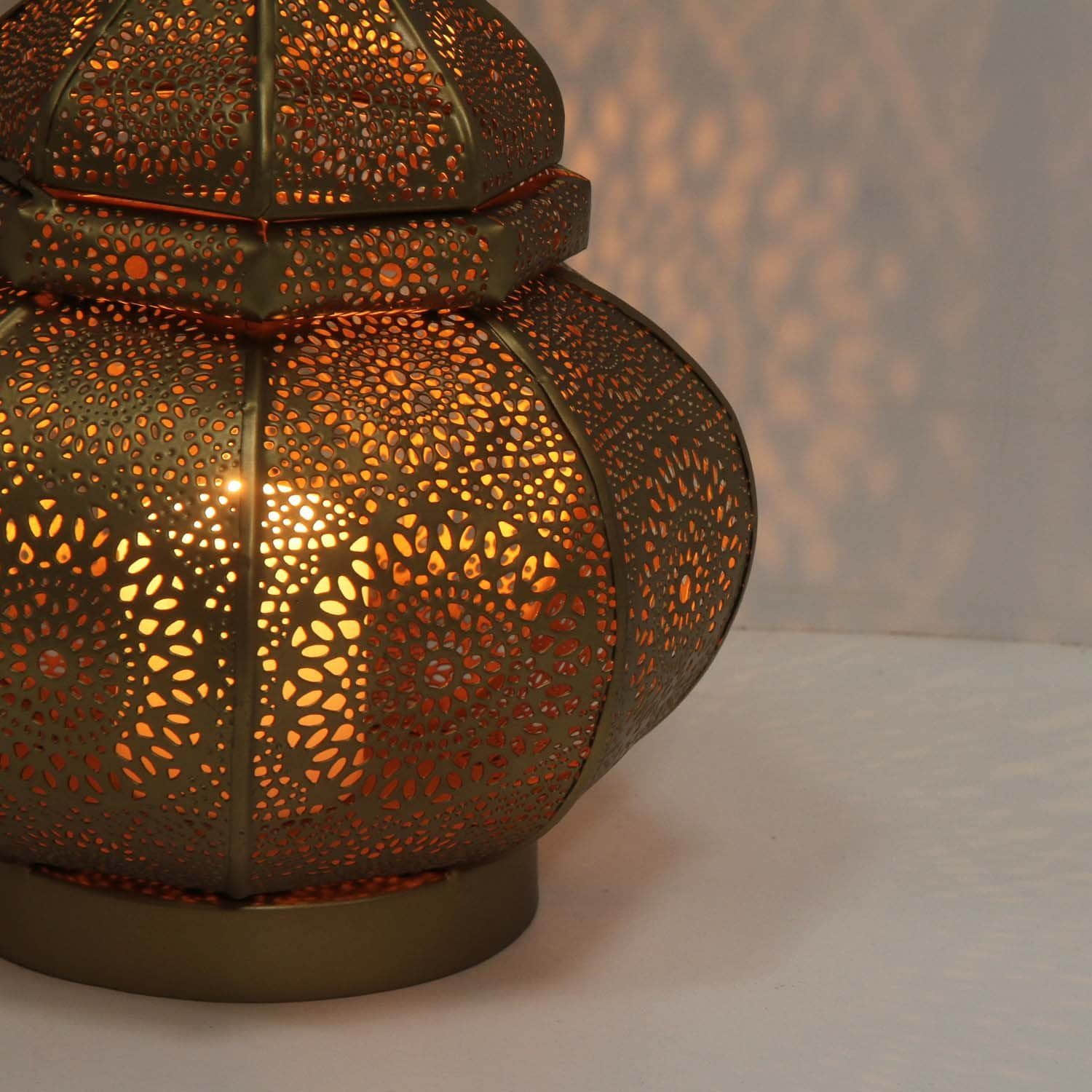 Dekoration Casa Moro Casa Moro Orientalische Laterne Anida | 30cm Metall-Windlicht Antikgold (Marokkanische Tischlaterne mit Henkel) – Premium Gartenlaterne & Ramadan-Deko für Hochzeiten | Modell LN2060