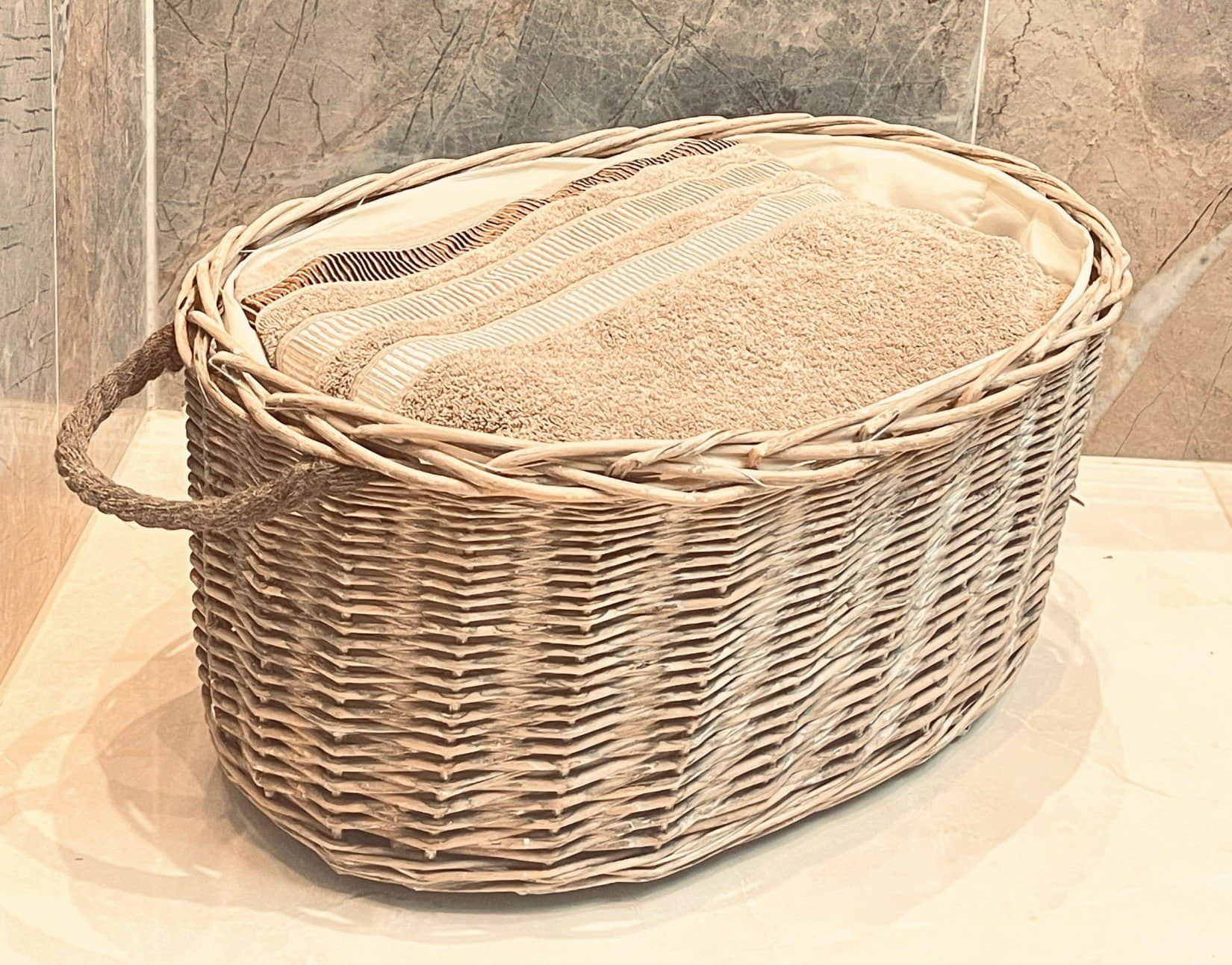 Dekoleidenschaft Bad & Sanitär Dekoleidenschaft Handwoven Gray Willow Laundry Basket - 60x40 cm Storage Organizer with Fabric Lining & Carry Handles - Shabby Chic Wäschekorb