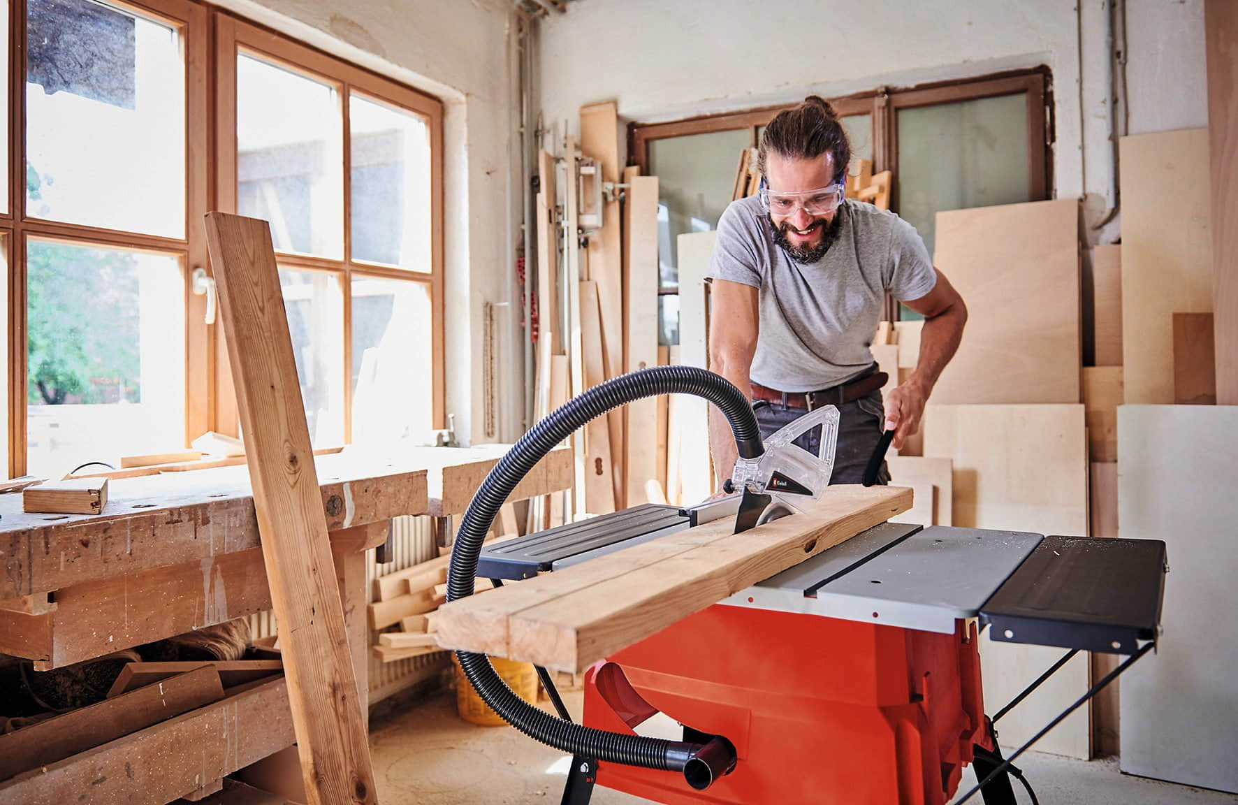 Einhell TC-TS 2025/2 U Table Saw | 2000W Motor | 5000 RPM | 65mm Cutting Depth | With Parallel Guide & Angle Stop Werkzeug & Maschinen Einhell
