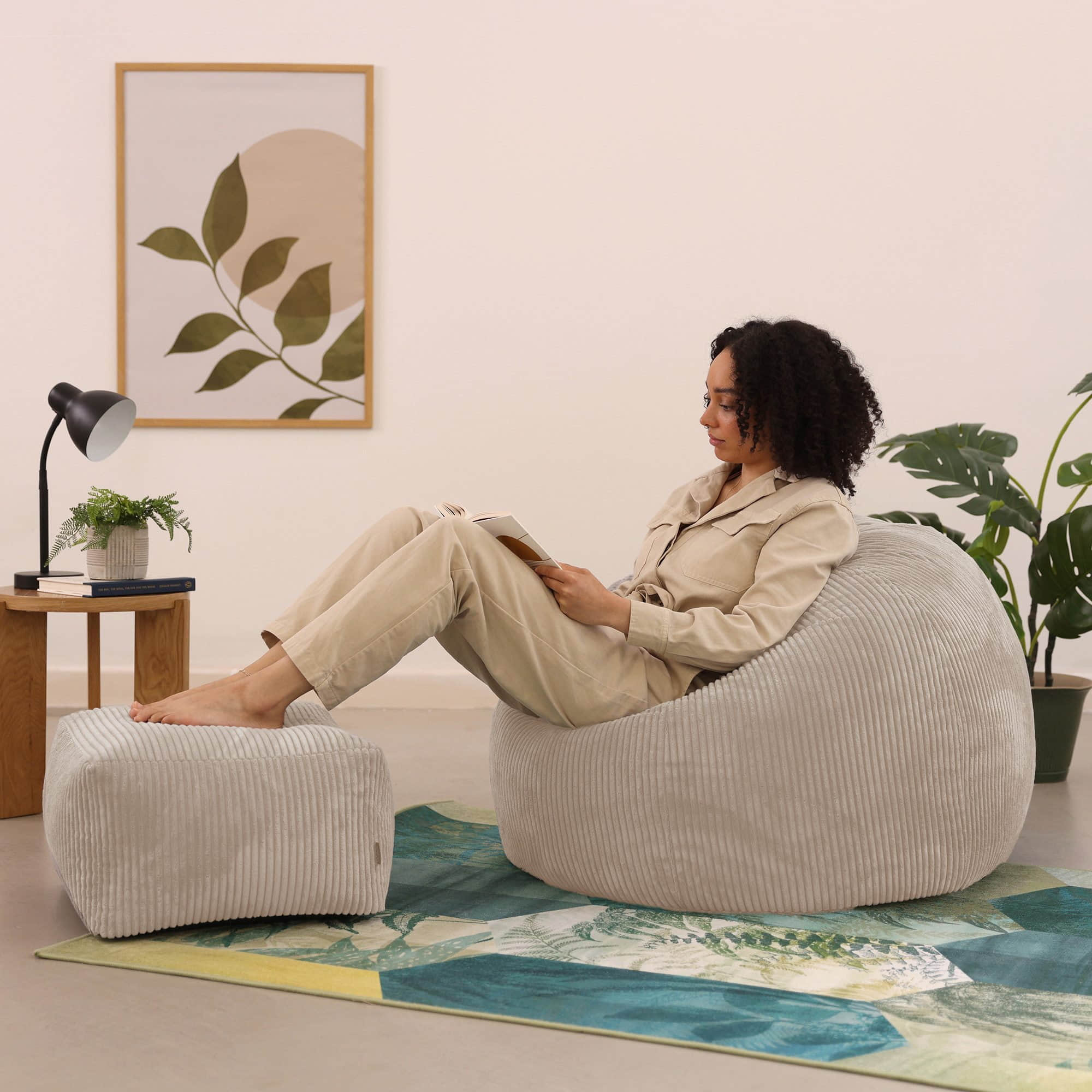Sessel icon ICON Kingston Sitzsack aus Cord | Dunkelgrün | 85x50x85 cm | Oeko-Tex® Standard 100 | Made in Germany | Inkl. Hockerfunktion | Für Wohnzimmer & Kinderzimmer beige