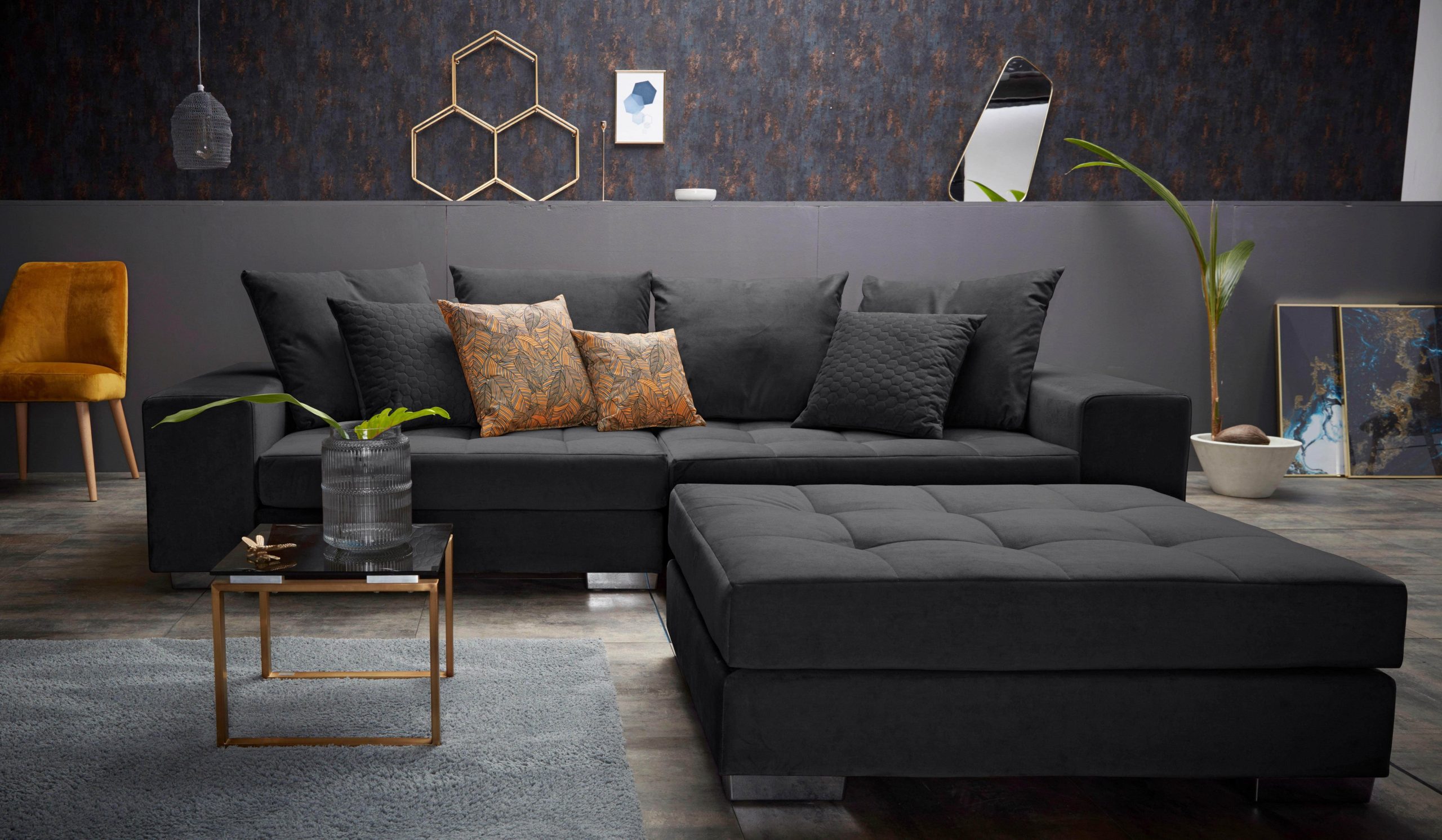 INOSIGN Sofas INOSIGN »Vale« XXL-Sofa mit Steppdesign | Federkern & inkl. Zierkissen | FSC®-Holz | 220cm Komfortsofa für Wohnzimmer schwarz