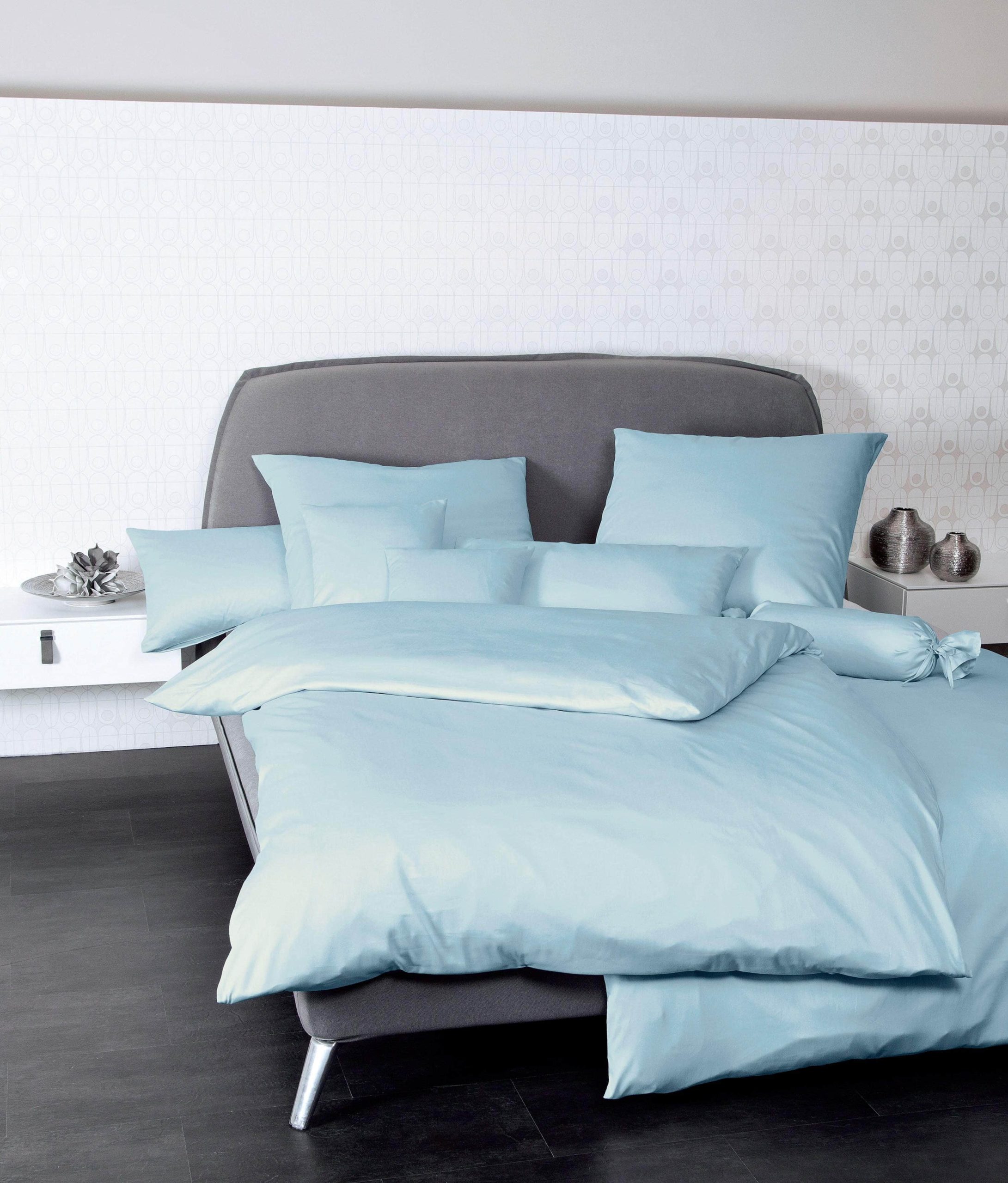 Janine Janine Mako-Satin Kissenbezug Colors | 100% Baumwolle | Seidig glatt | Mit Reißverschluss | Verschiedene Größen & Farben | Atmungsaktiv & hautfreundlich perlblau Bettwäsche