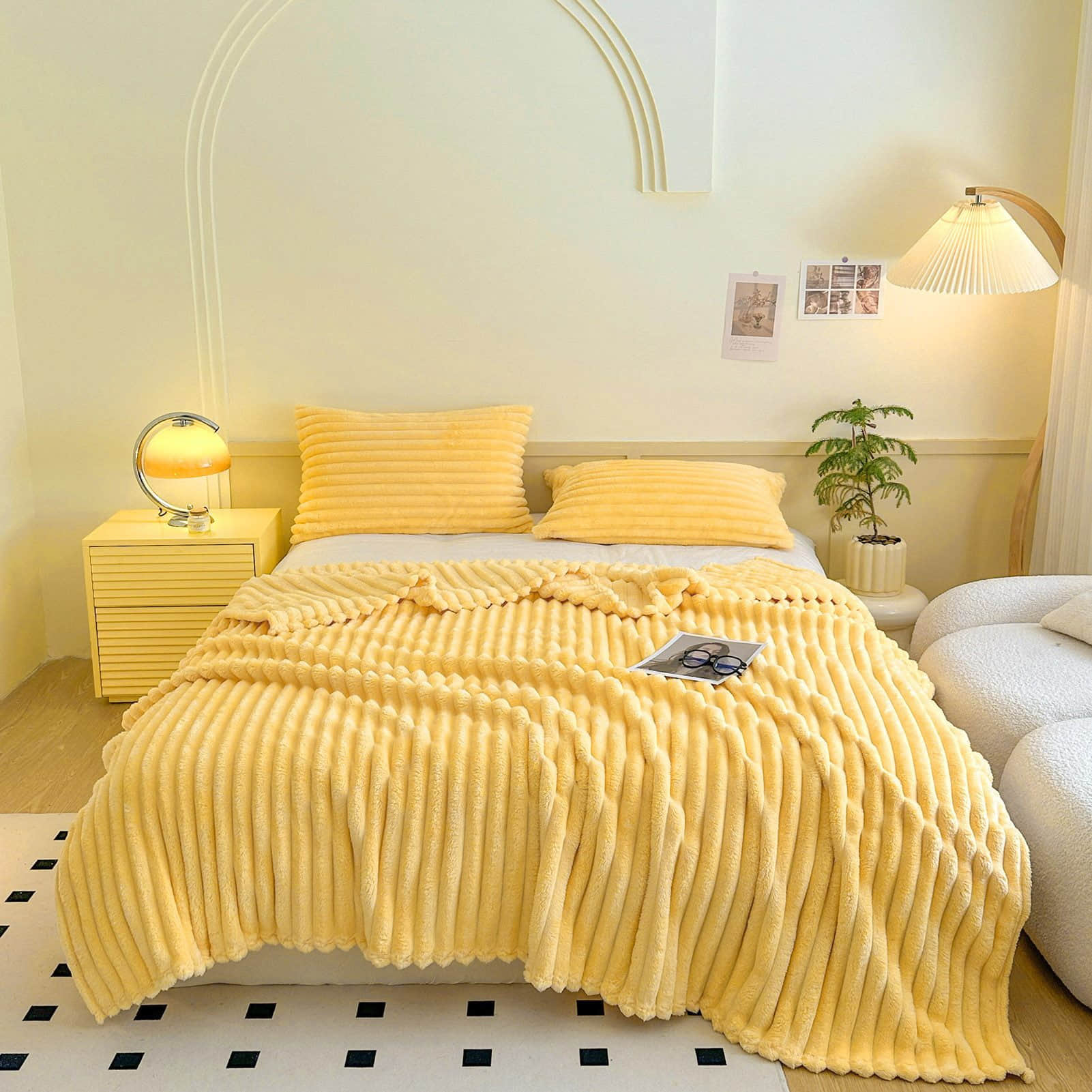 KEAYOO Wohn- & Tagesdecken KEAYOO MT08 Fleecedecke 150x200cm - Premium Mikrofaser Sofadecke für Wohnzimmer & Schlafzimmer | Wärmende Kuscheldecke in Matchagrün B Gelb