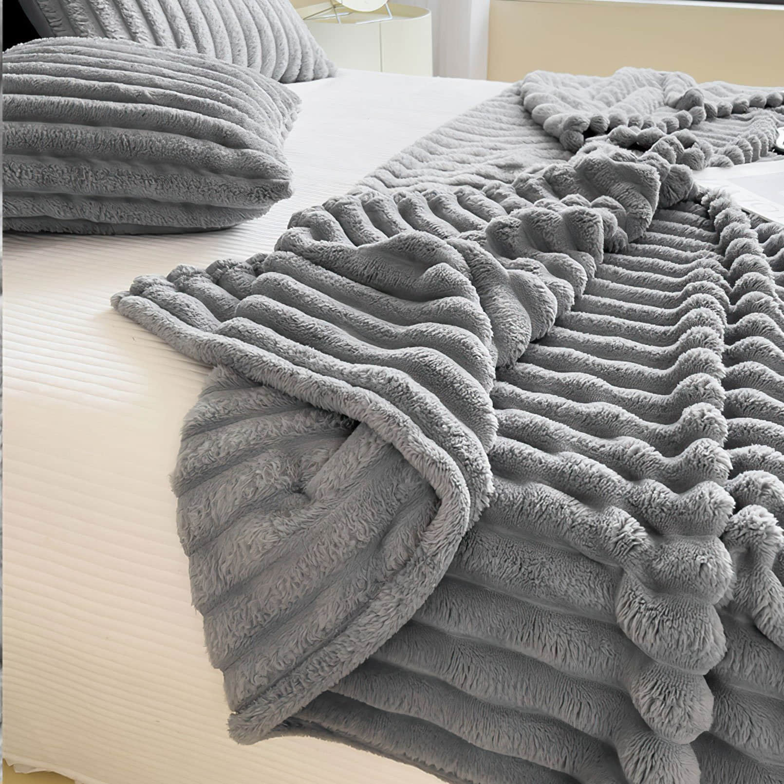 KEAYOO MT08 Fleecedecke 150x200cm - Premium Mikrofaser Sofadecke für Wohnzimmer & Schlafzimmer | Wärmende Kuscheldecke in Matchagrün B Grau Wohn- & Tagesdecken KEAYOO
