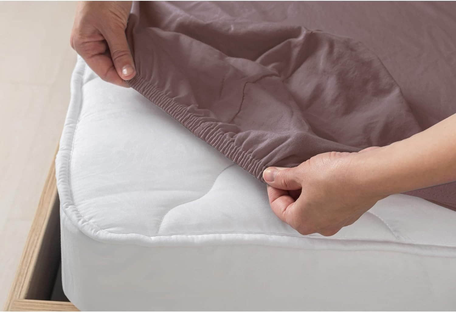 livessa Bettwäsche Livessa Spannbettlaken 100% Baumwolle Jersey - Weiches Bettlaken in 90x200, 140x200, 180x200 cm für Matratzen bis 30 cm Höhe - 13 Farben Taupe