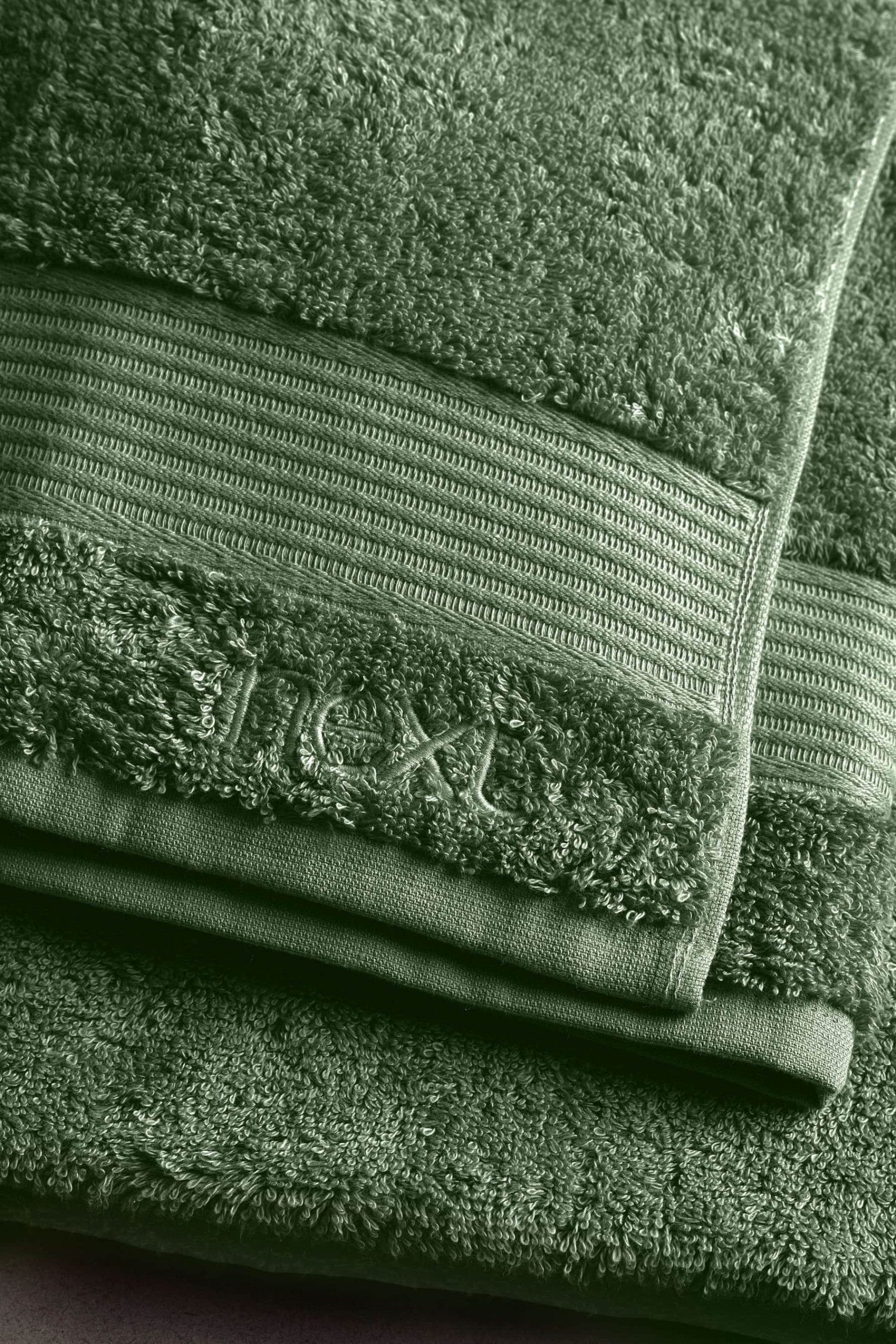 Next Premium Egyptian Cotton Bath Towel - 600 GSM Ultra Soft Handtuch (1-Piece) | Luxury Spa Quality | OEKO-TEX Certified Green Ivy Handtücher Next