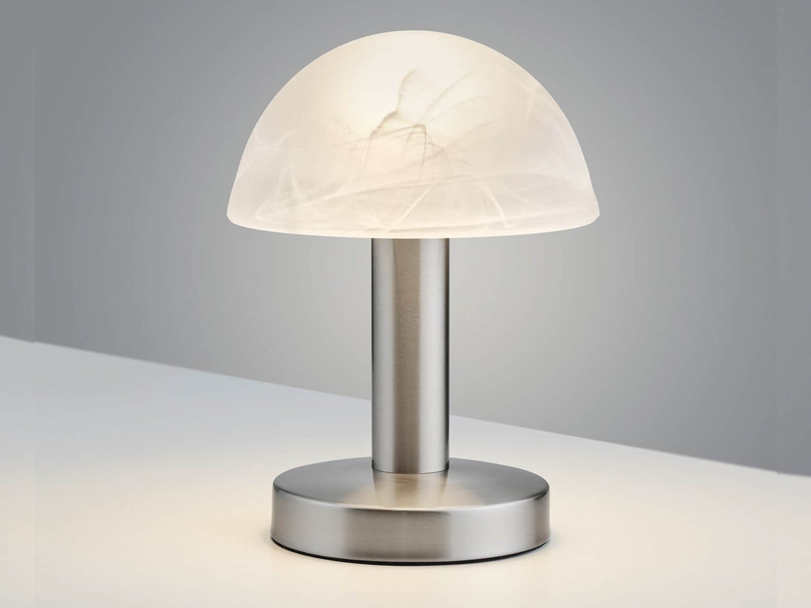 TRIO LED Nachttischlampe Bauhaus-Design | Touch-Dimmfunktion | Wechselbare Warmweiß-LED | 21cm Metallfuß | Pilzform für Schlafzimmer & Wohnzimmer Silber matt Lampen TRIO Leuchten
